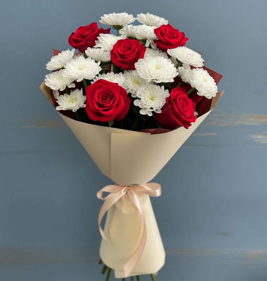 Букет цветов из: Розы и Хризантемы в Новорайчихинске