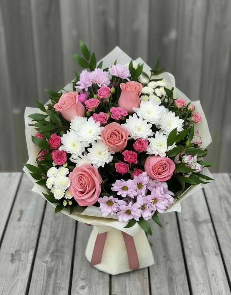 Букет цветов из: Альстромерии, Гвоздики, Розы и Хризантемы в Новорайчихинске