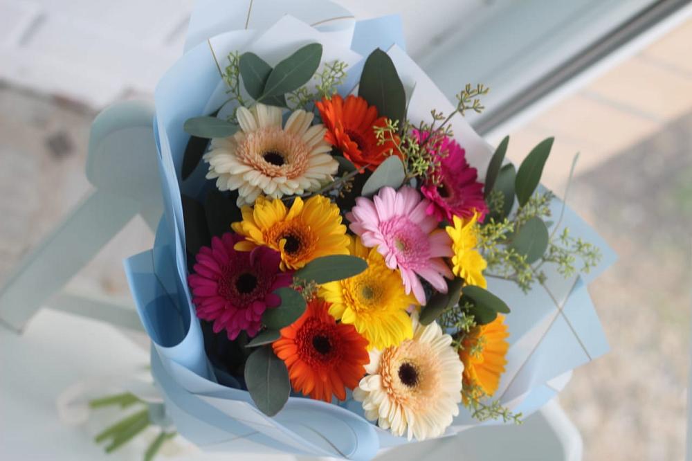 Букет цветов из: Герберы в Новорайчихинске