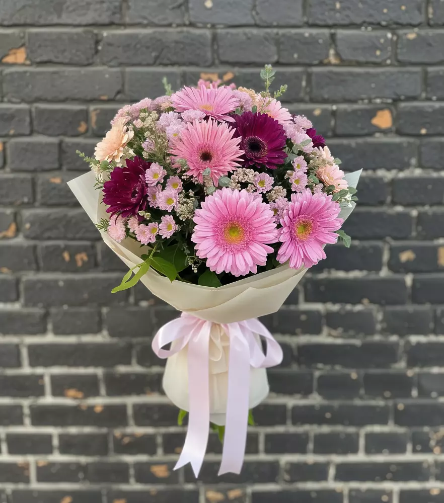 Букет цветов из: Герберы и Хризантемы в Новорайчихинске