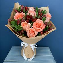 Букет цветов из:  Розы и Альстромерии в Новорайчихинске
