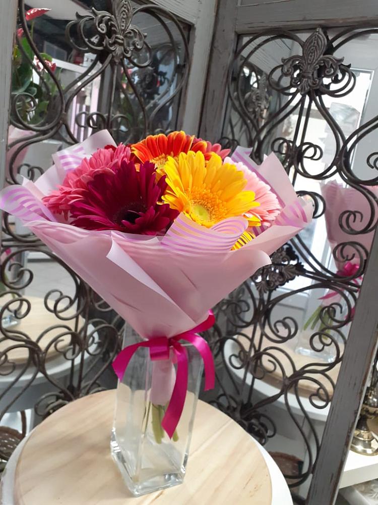 Букет цветов из: Герберы в Новорайчихинске