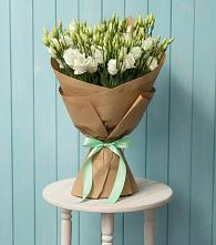 Букет цветов из:  Лизиантусы в Новорайчихинске