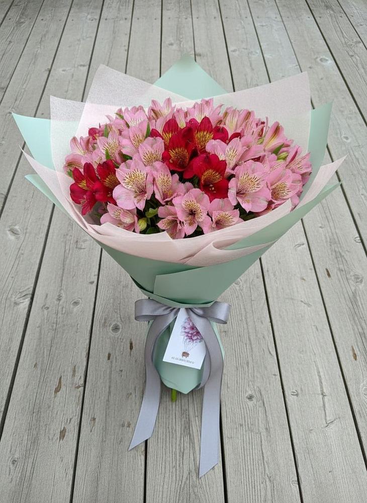 Букет цветов из: Альстромерии в Новорайчихинске