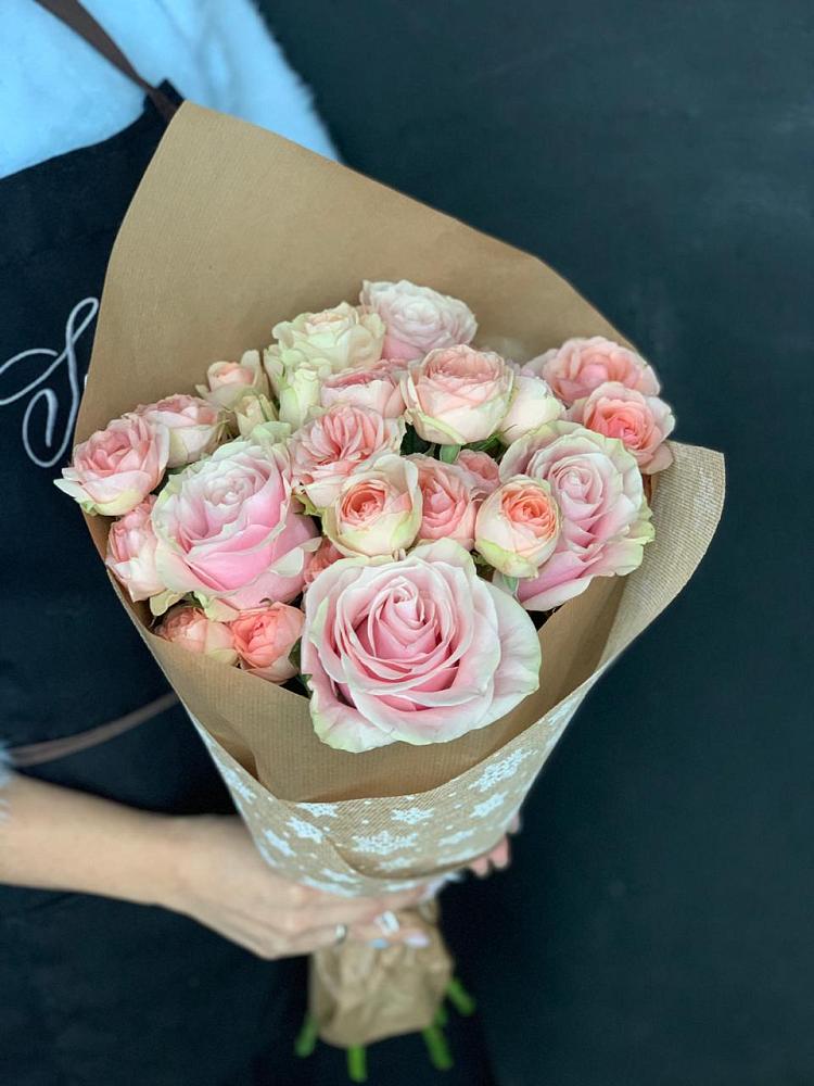 Букет цветов из: Хризантемы и Розы в Новорайчихинске