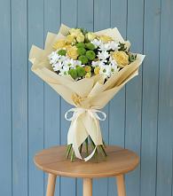 Букет цветов из:  Хризантемы и Розы в Новорайчихинске