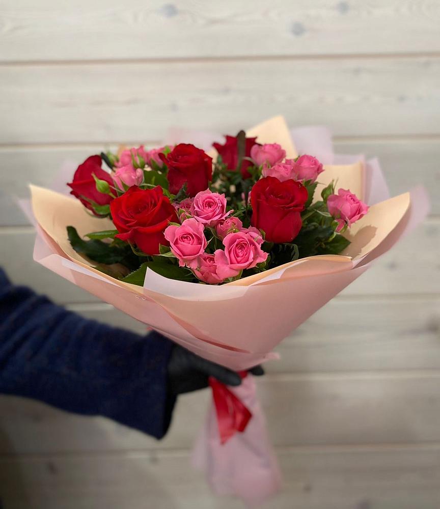 Букет цветов из: Розы в Новорайчихинске