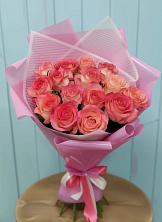 Букет 15 Розовых роз Равель в Новорайчихинске