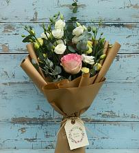 Букет цветов из:  Розы и Лизиантусы в Новорайчихинске