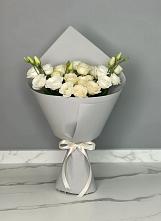 Букет цветов из:  Розы и Лизиантусы в Новорайчихинске